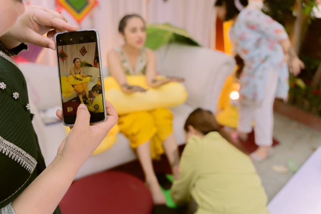 Neeti & Rakshyak - Photo 4