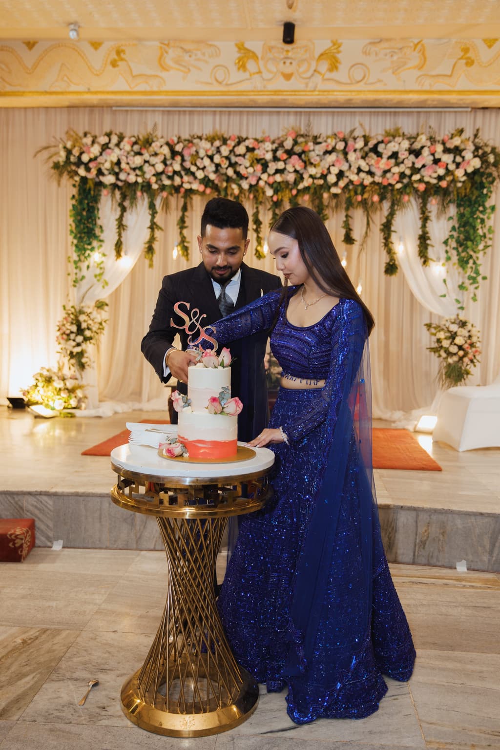 Shivani & Suprav - Photo 8